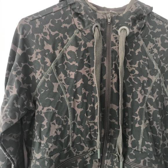 💓NWOT Army Camo Marathon Zipper Front Hooded Jacket - Picture 6 of 14